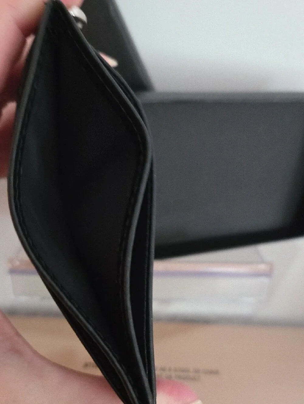 Black Carbon-Texture Men's Card Holder NIB